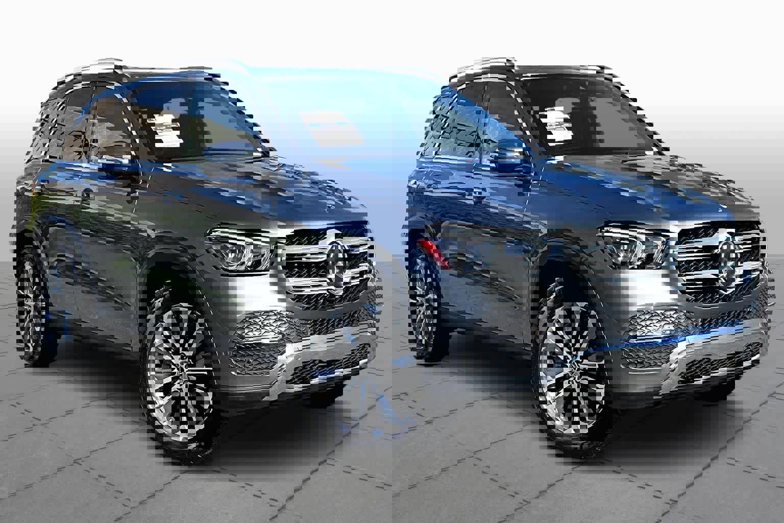 Used 2023 Mercedes-Benz GLE 350 4MATIC image 2