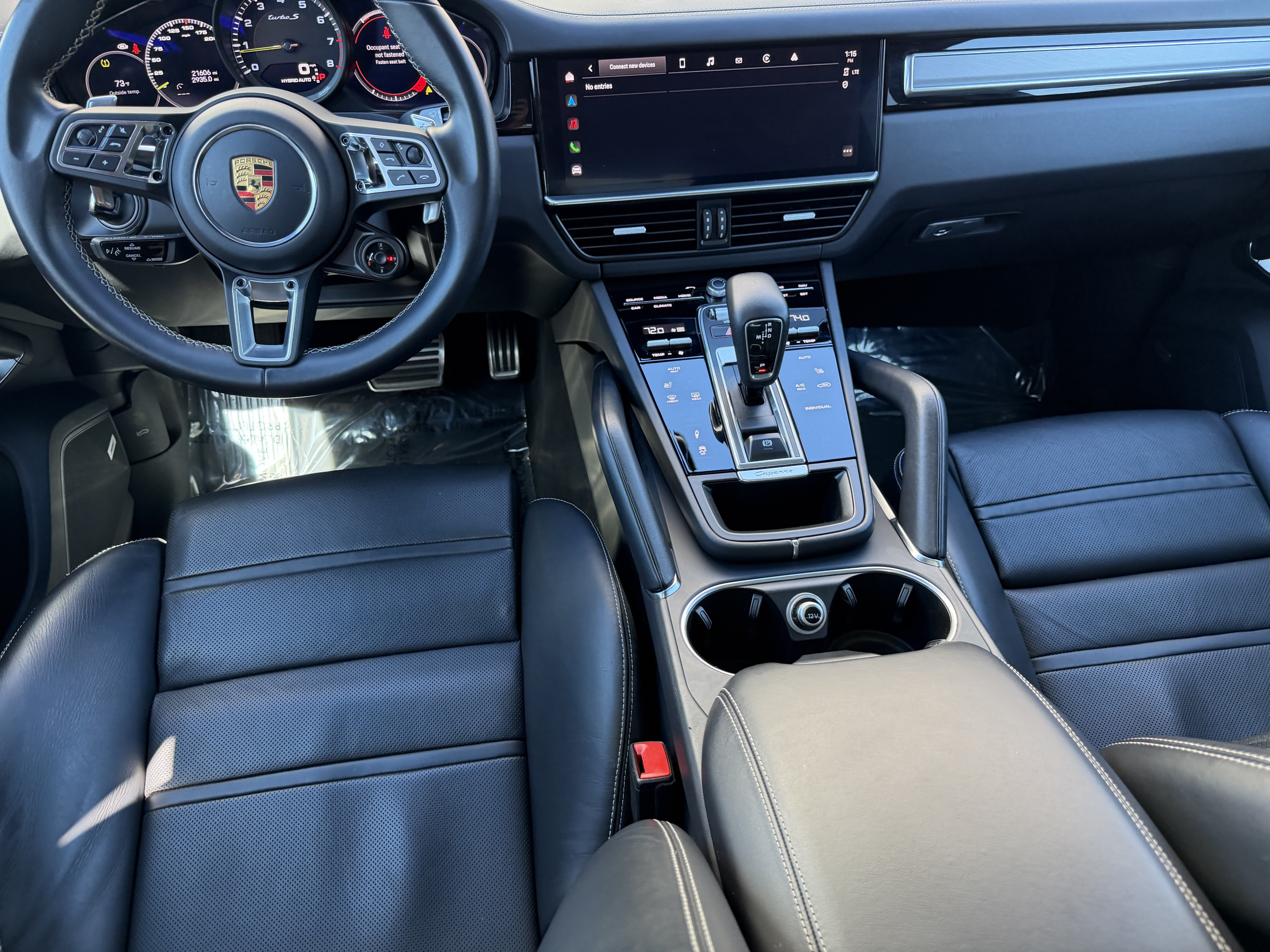 Certified 2022 Porsche Cayenne Turbo S AWD/4WD image 20