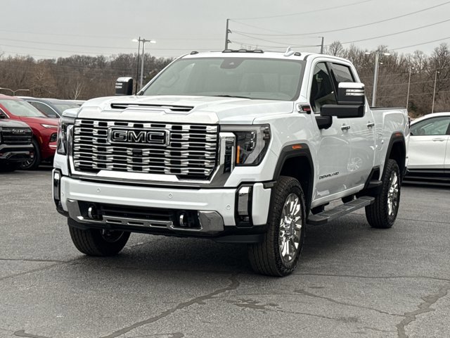 New 2026 GMC Sierra 2500 Denali w/ Denali Reserve Package image 13