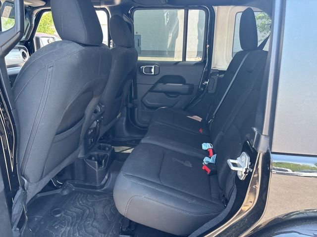 Used 2021 Jeep Wrangler Unlimited Sahara w/ LED Lighting Group AWD/4WD image 22