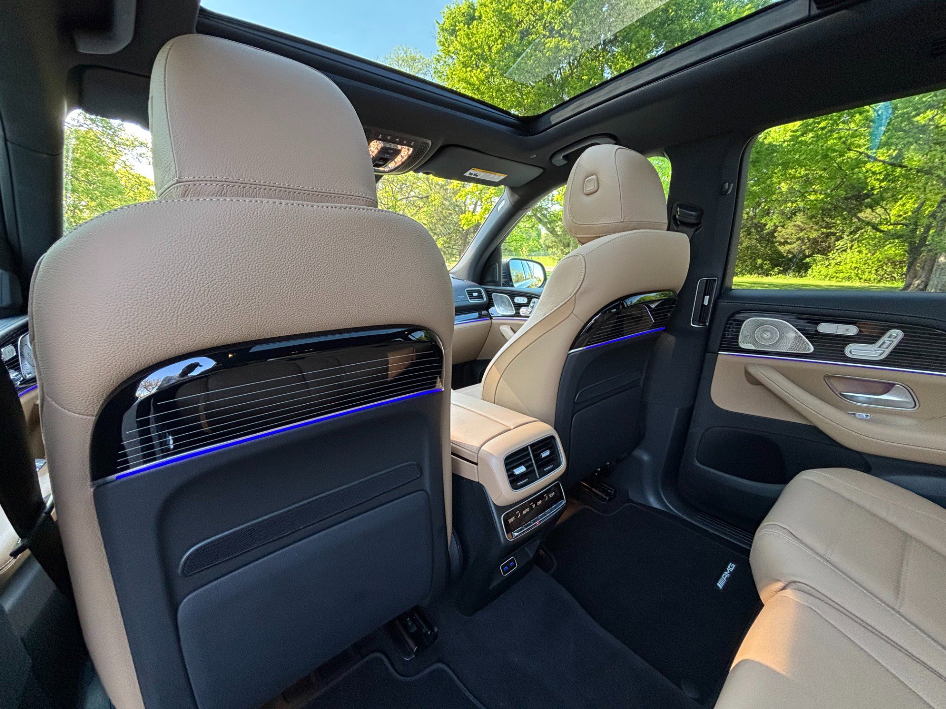 Used 2024 Mercedes-Benz GLS 580 4MATIC image 17