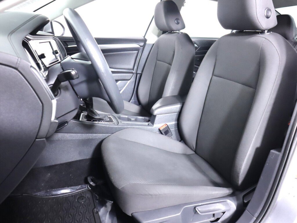 Used 2020 Volkswagen Jetta S w/ Driver Assistance Package image 28