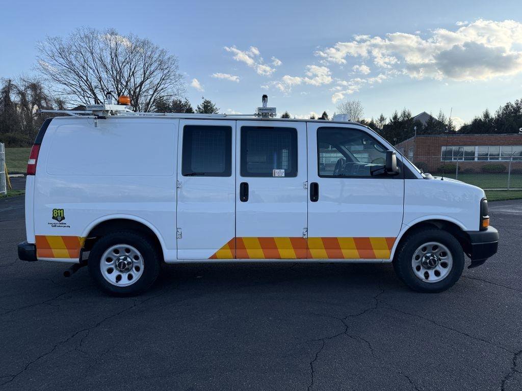 Used 2014 GMC Savana 1500 AWD image 7
