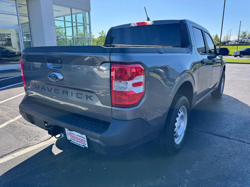 Used 2022 Ford Maverick XL image 3
