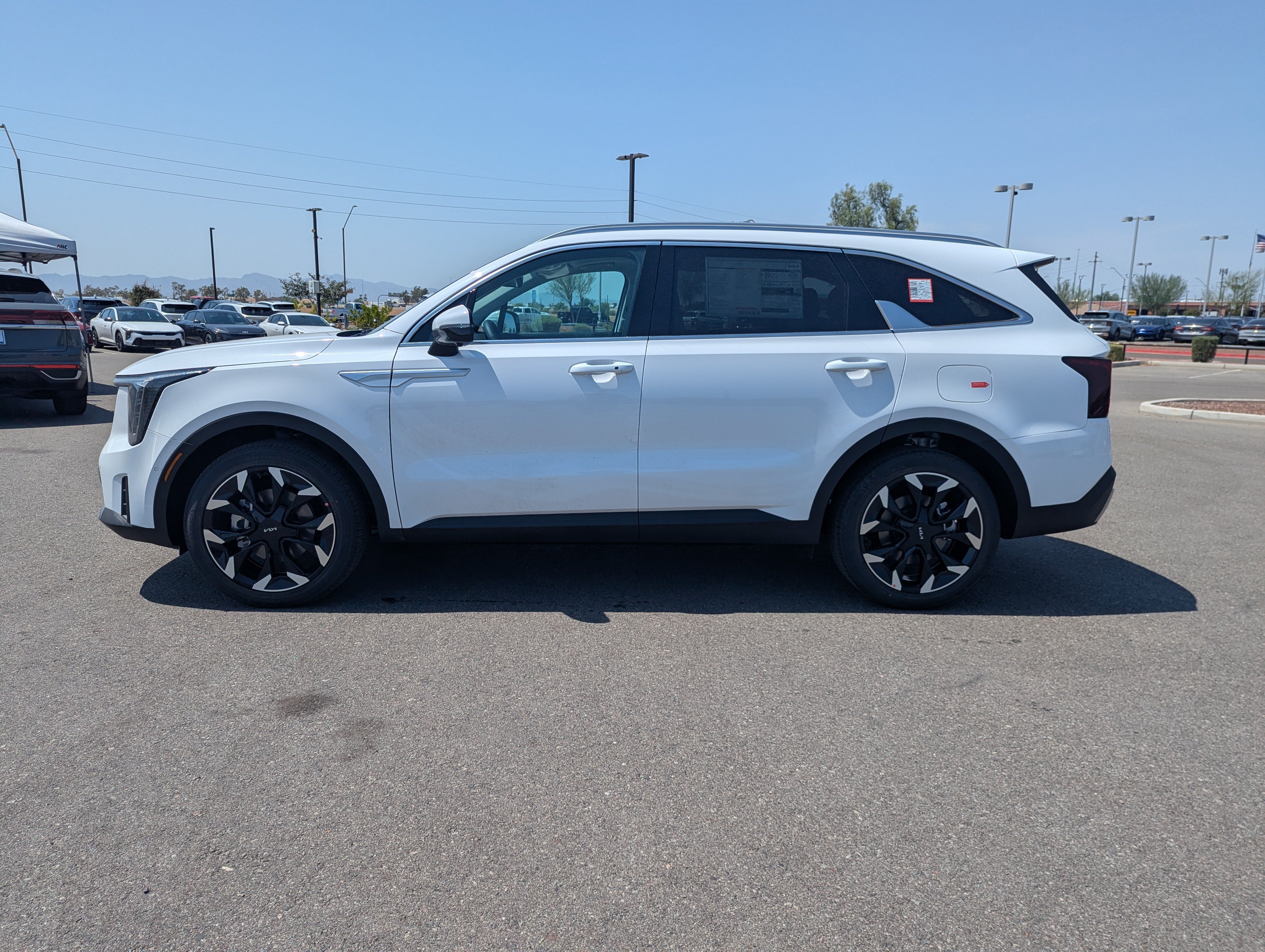 New 2026 Kia Sorento SX FWD image 2