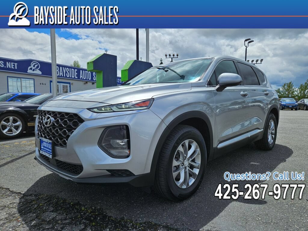 Used 2020 Hyundai Santa Fe SE FWD image 1