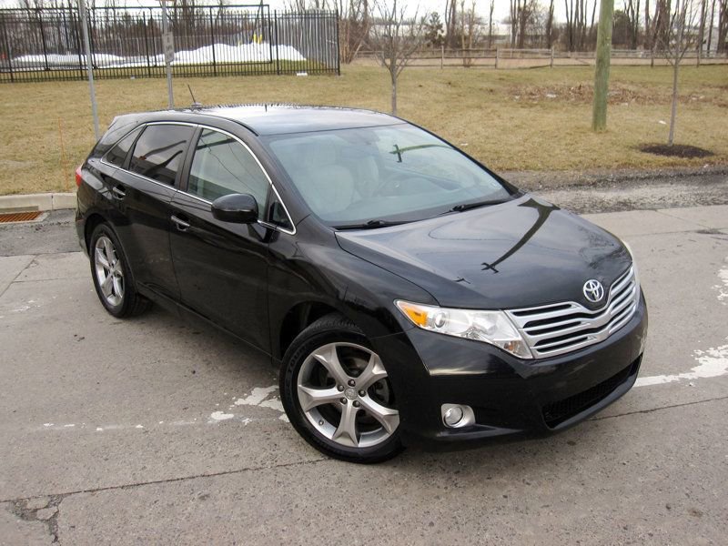 Used 2012 Toyota Venza XLE AWD/4WD image 2