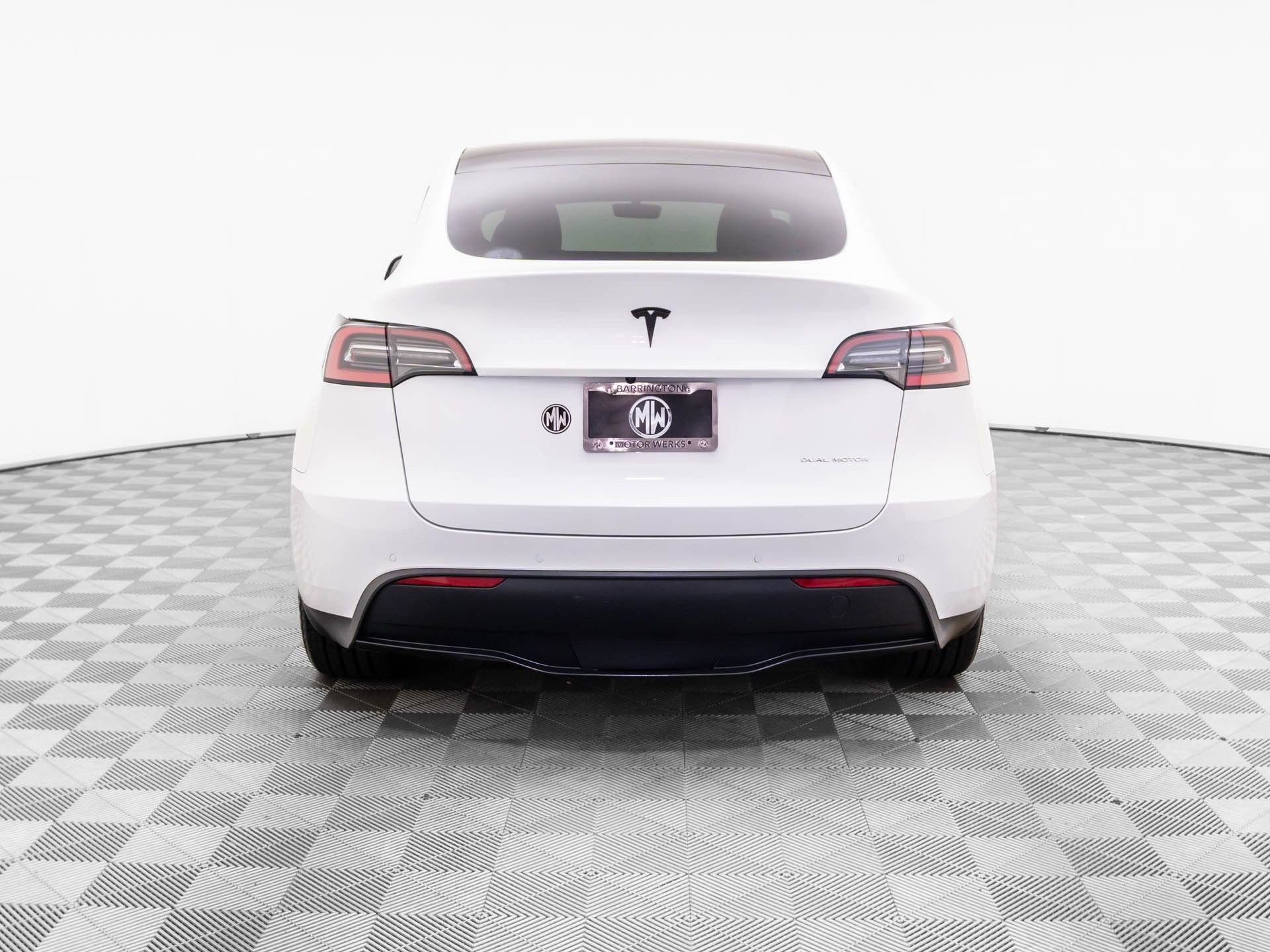 Used 2021 Tesla Model Y Long Range image 4