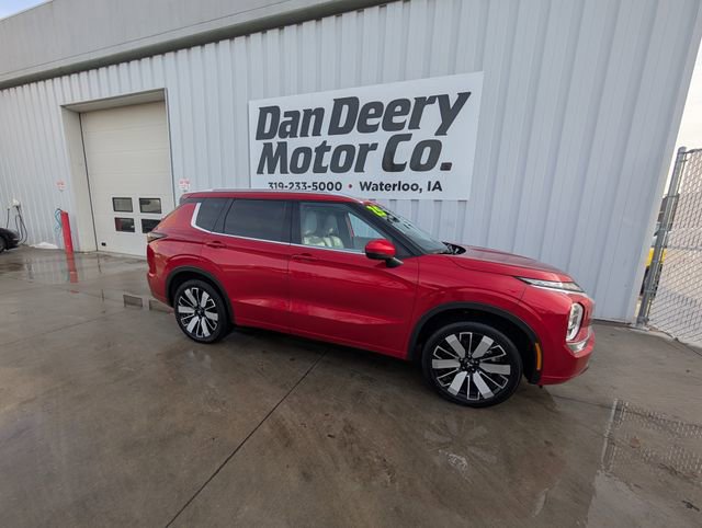 Used 2025 Mitsubishi Outlander SEL image 38