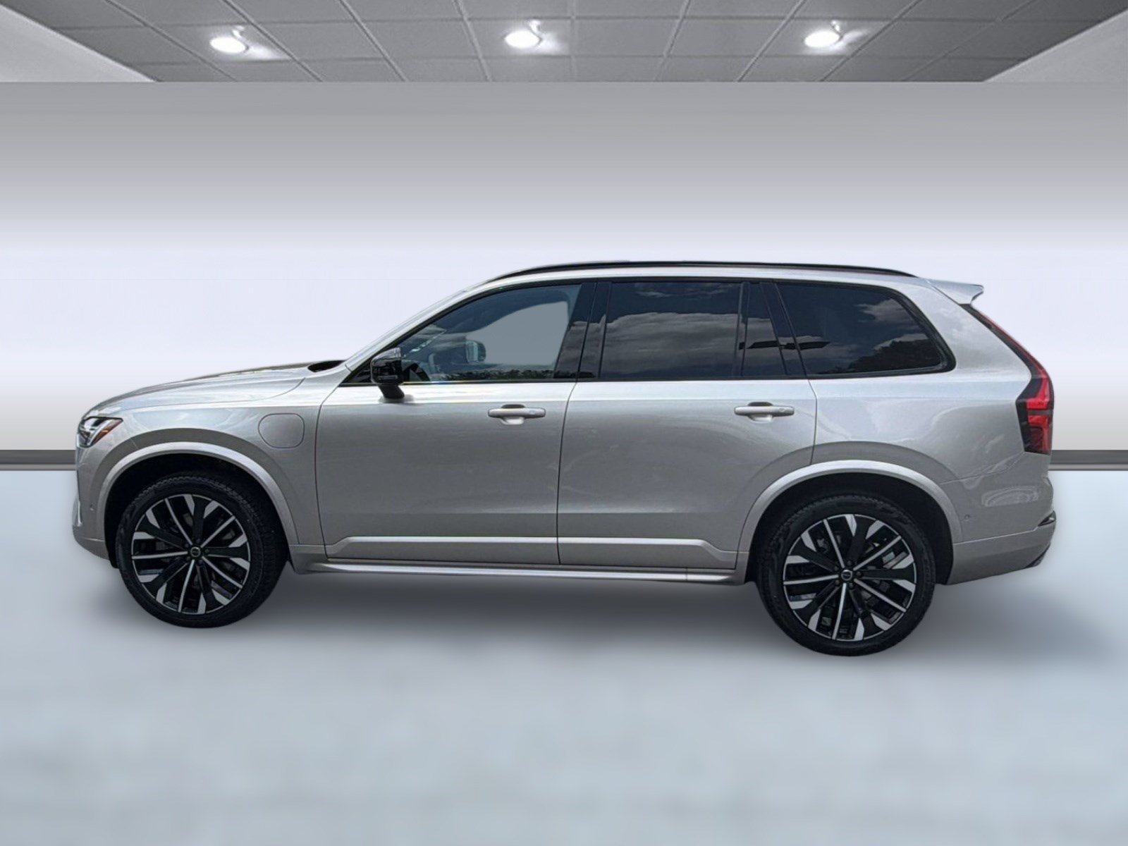 New 2026 Volvo XC90 T8 Ultra w/ Protection Package AWD/4WD image 2