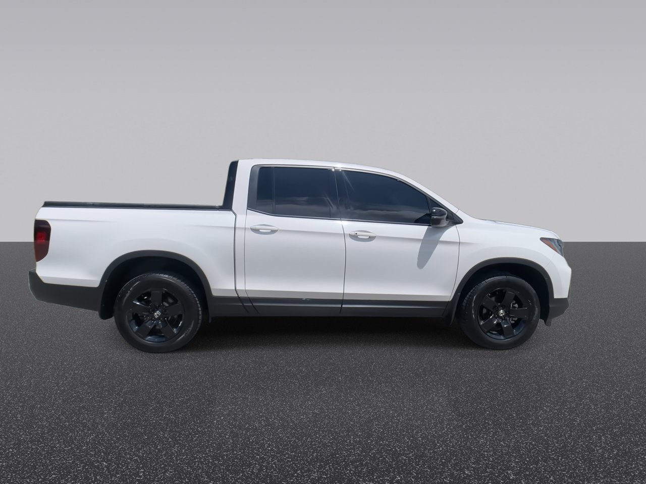 Certified 2025 Honda Ridgeline Black Edition image 10
