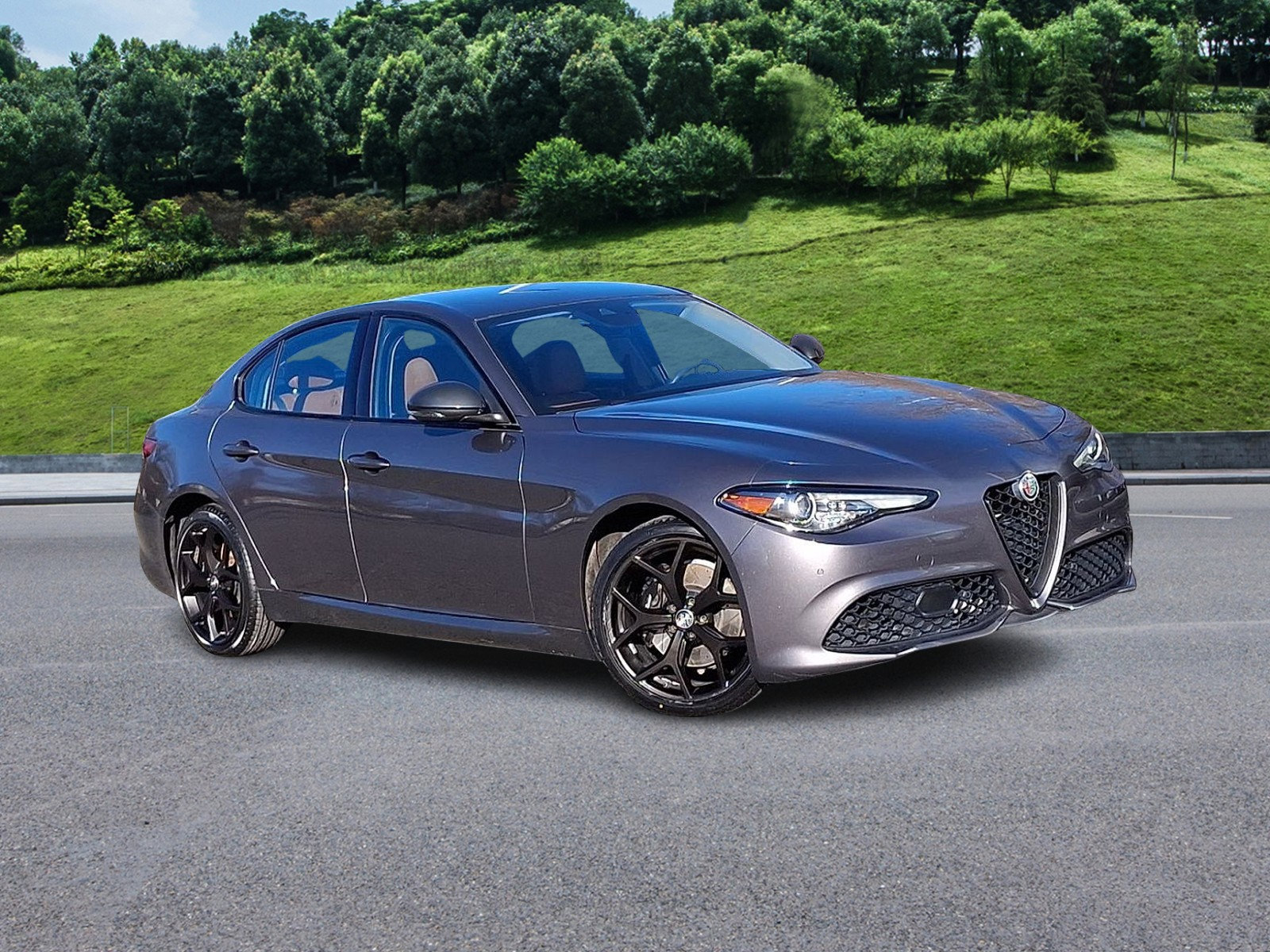 Used 2019 Alfa Romeo Giulia Ti Sport w/ Quick Order Package 22S Sport image 1