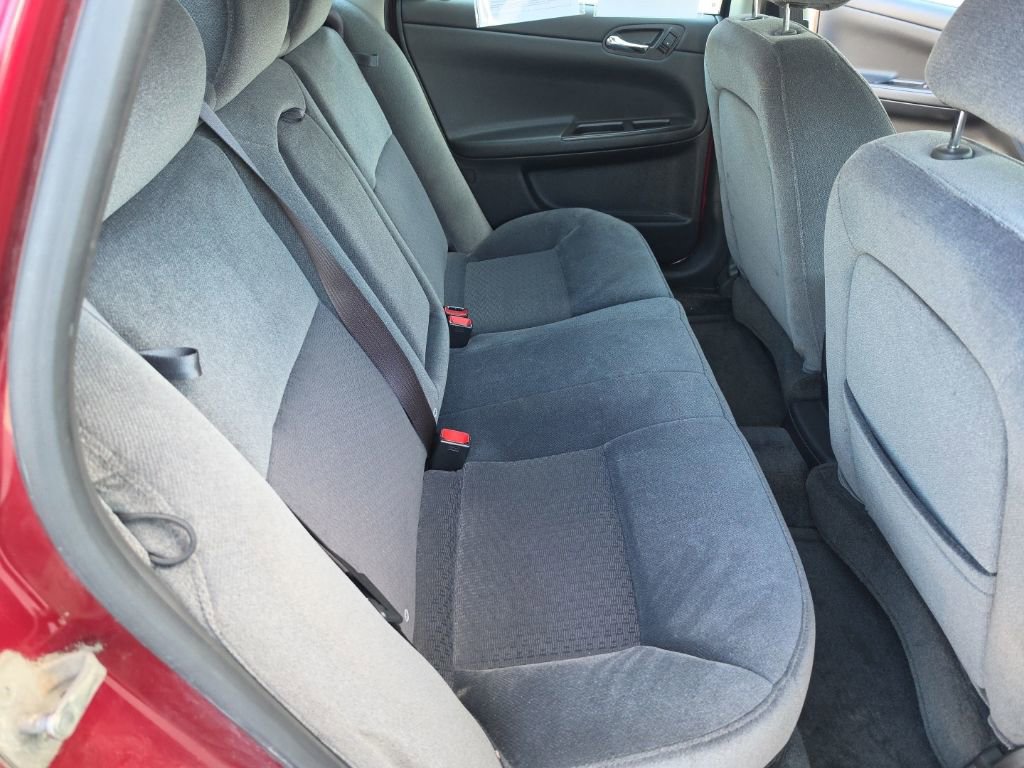 Used 2009 Chevrolet Impala LT image 17