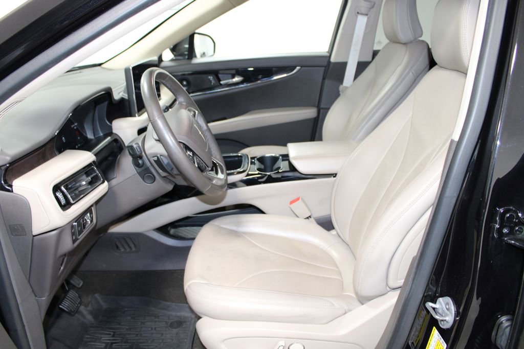 Used 2022 Lincoln Nautilus Reserve w/ Equipment Group 201A image 22