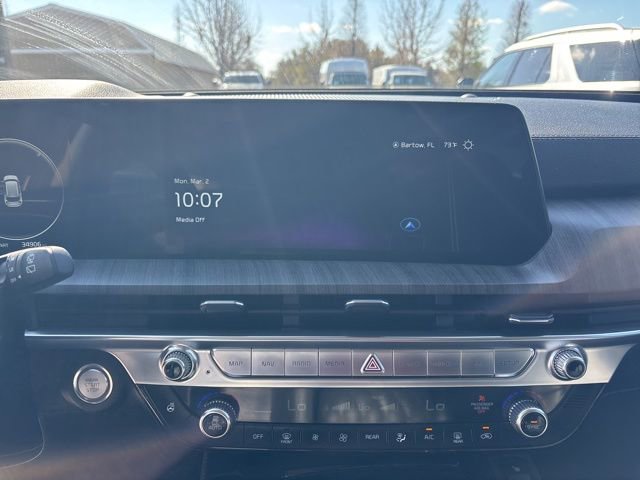 Used 2023 Kia Telluride SX Prestige image 12