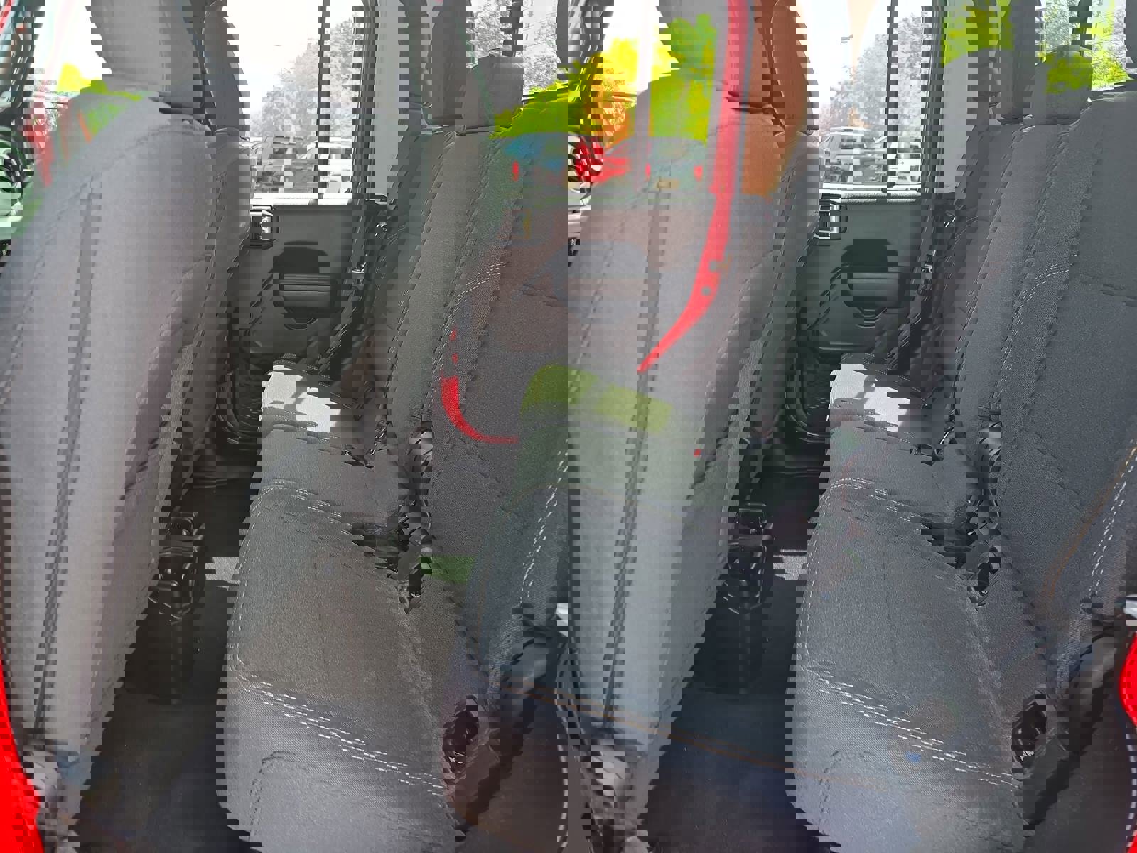 Used 2024 Jeep Gladiator Sport image 15