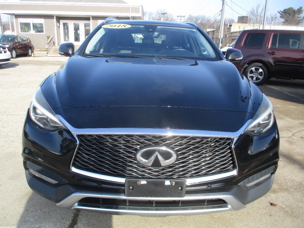 Used 2018 INFINITI QX30 AWD image 9
