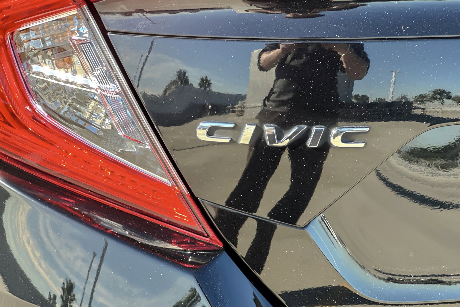 Used 2017 Honda Civic EX-L image 25