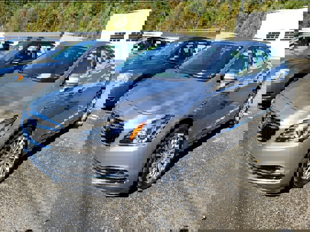 Used 2018 Buick LaCrosse Essence w/ Sights and Sounds Package image 18