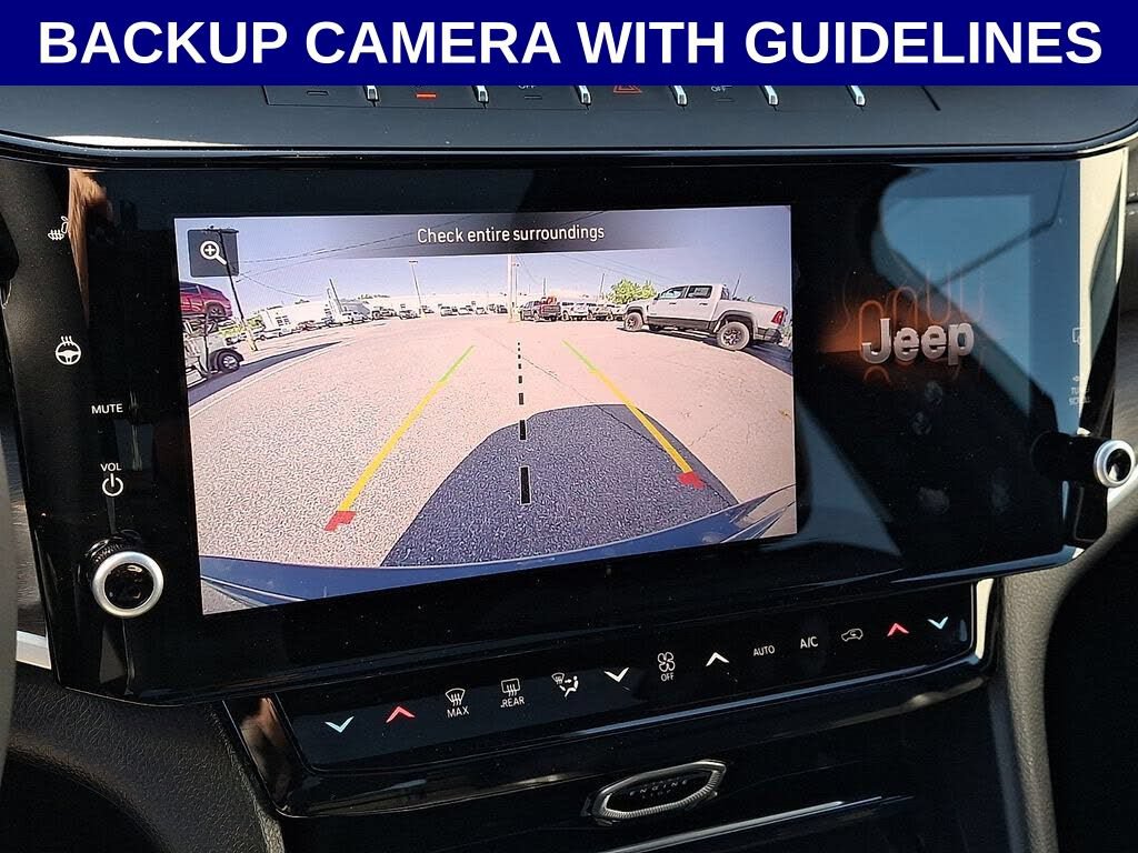 New 2027 Jeep Grand Cherokee Limited RWD image 4