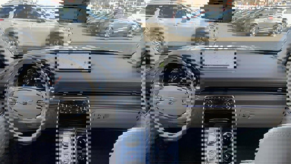 Used 2023 Genesis GV80 3.5T image 32