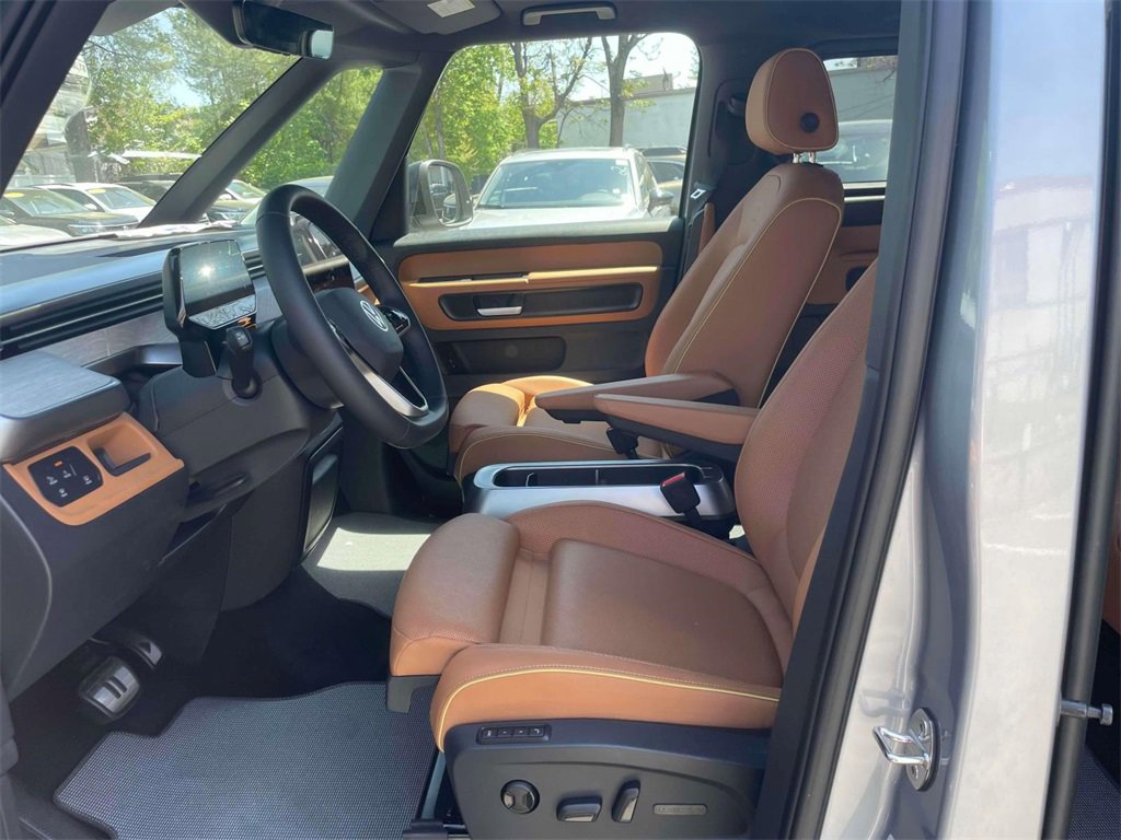 New 2025 Volkswagen ID. Buzz Pro S image 16