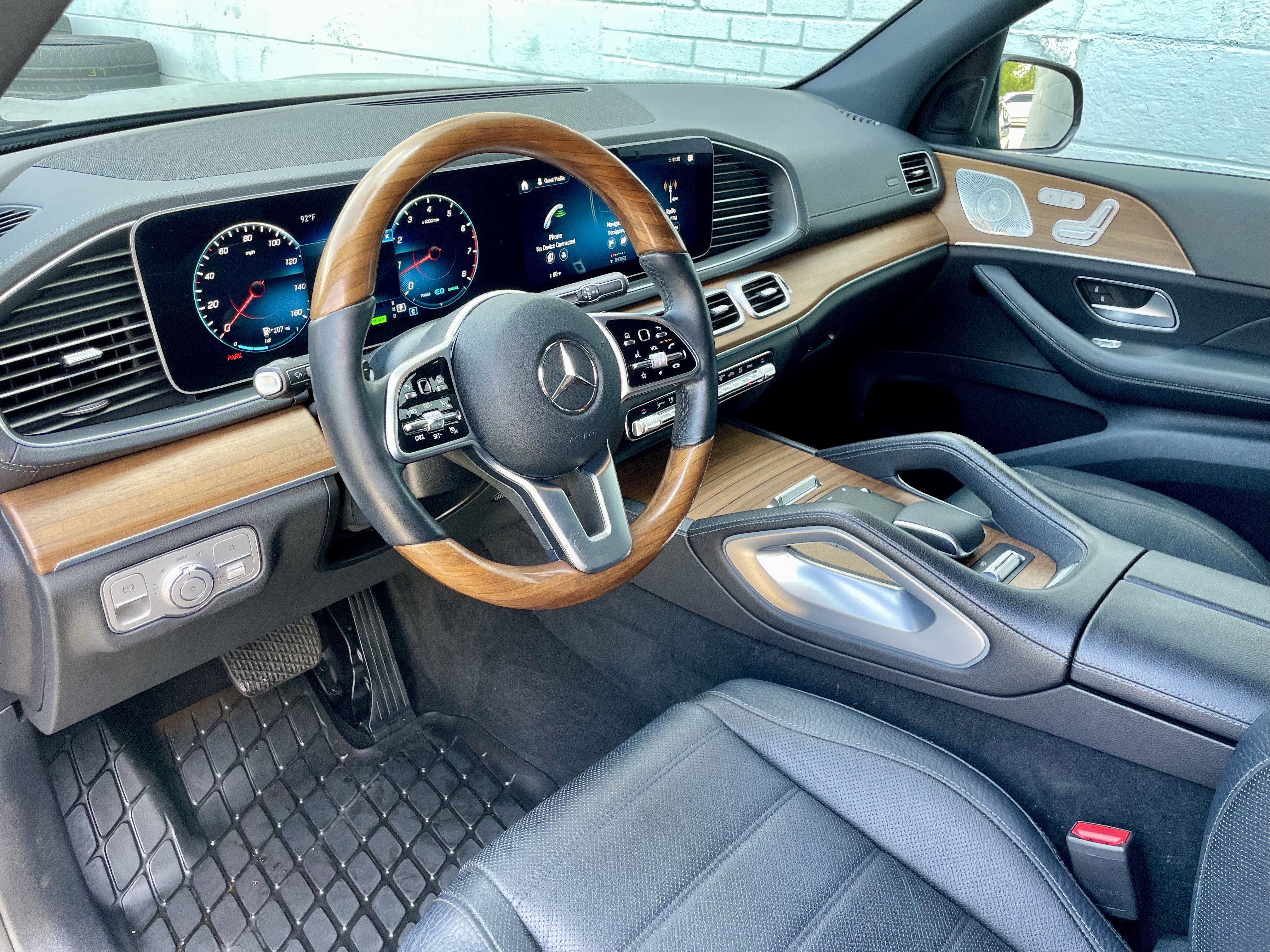 Used 2022 Mercedes-Benz GLS 450 4MATIC image 13