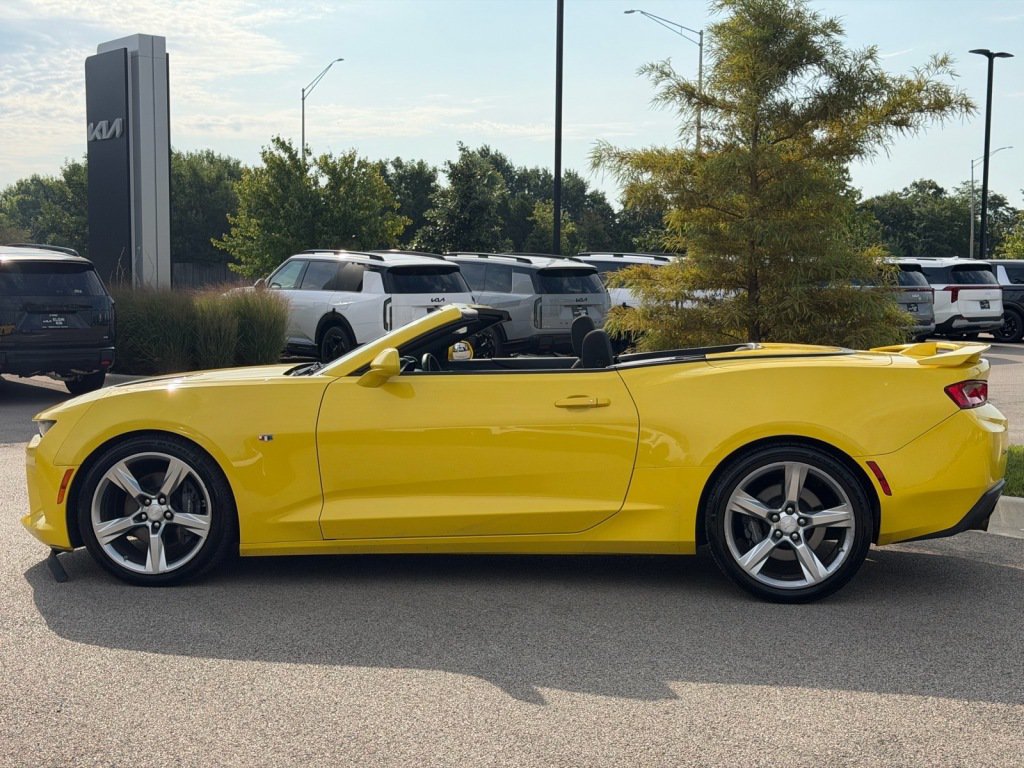 Used 2017 Chevrolet Camaro SS RWD image 3