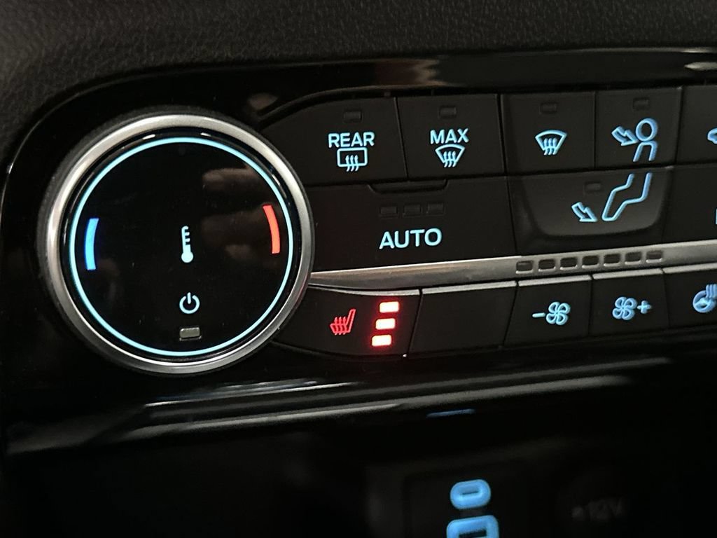 Used 2022 Ford Escape SEL w/ Technology Package AWD/4WD image 45
