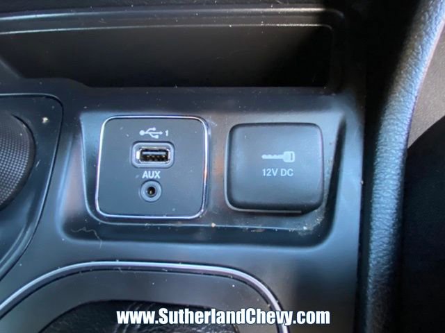 Used 2021 Jeep Cherokee Latitude image 30