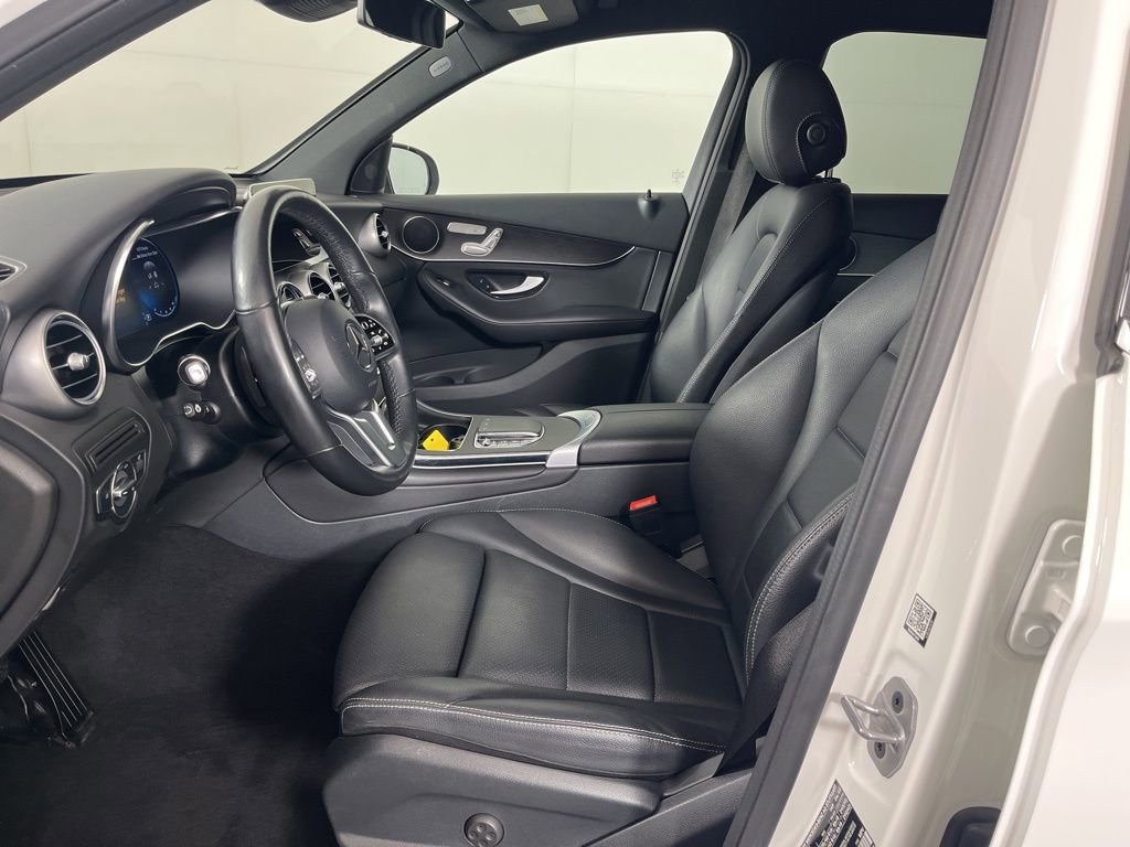 Used 2022 Mercedes-Benz GLC 300 4MATIC w/ Multimedia Package Lite image 22