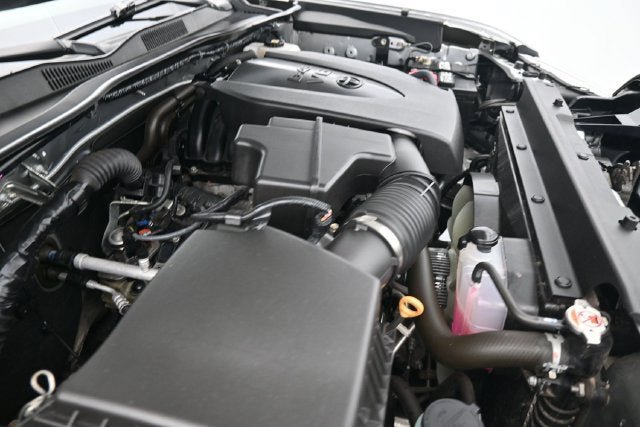 Used 2023 Toyota Tacoma TRD Off-Road AWD/4WD image 30