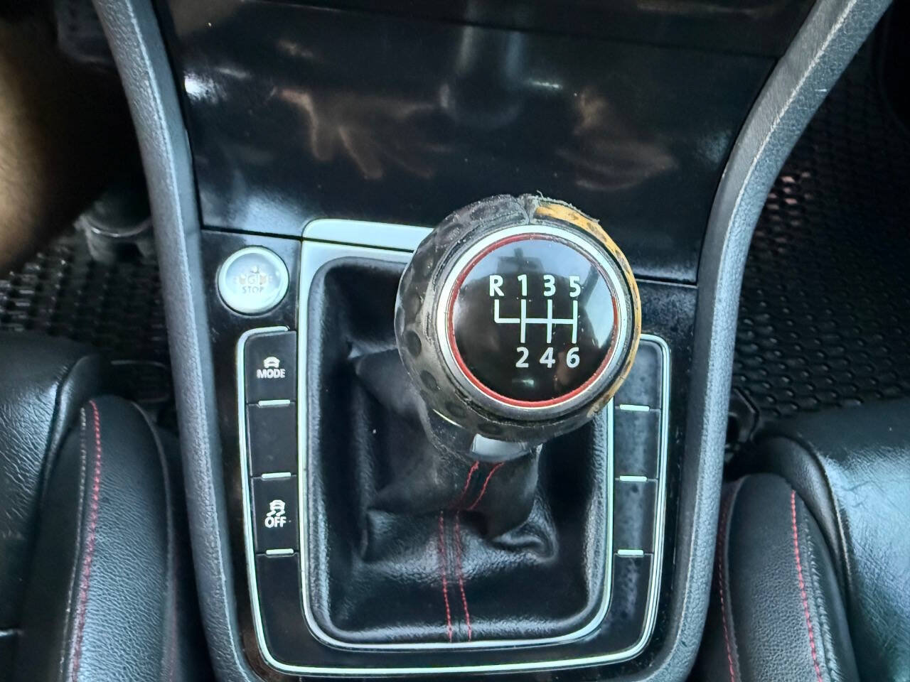 Used 2015 Volkswagen GTI SE w/ Lighting Package (SEL) FWD image 23