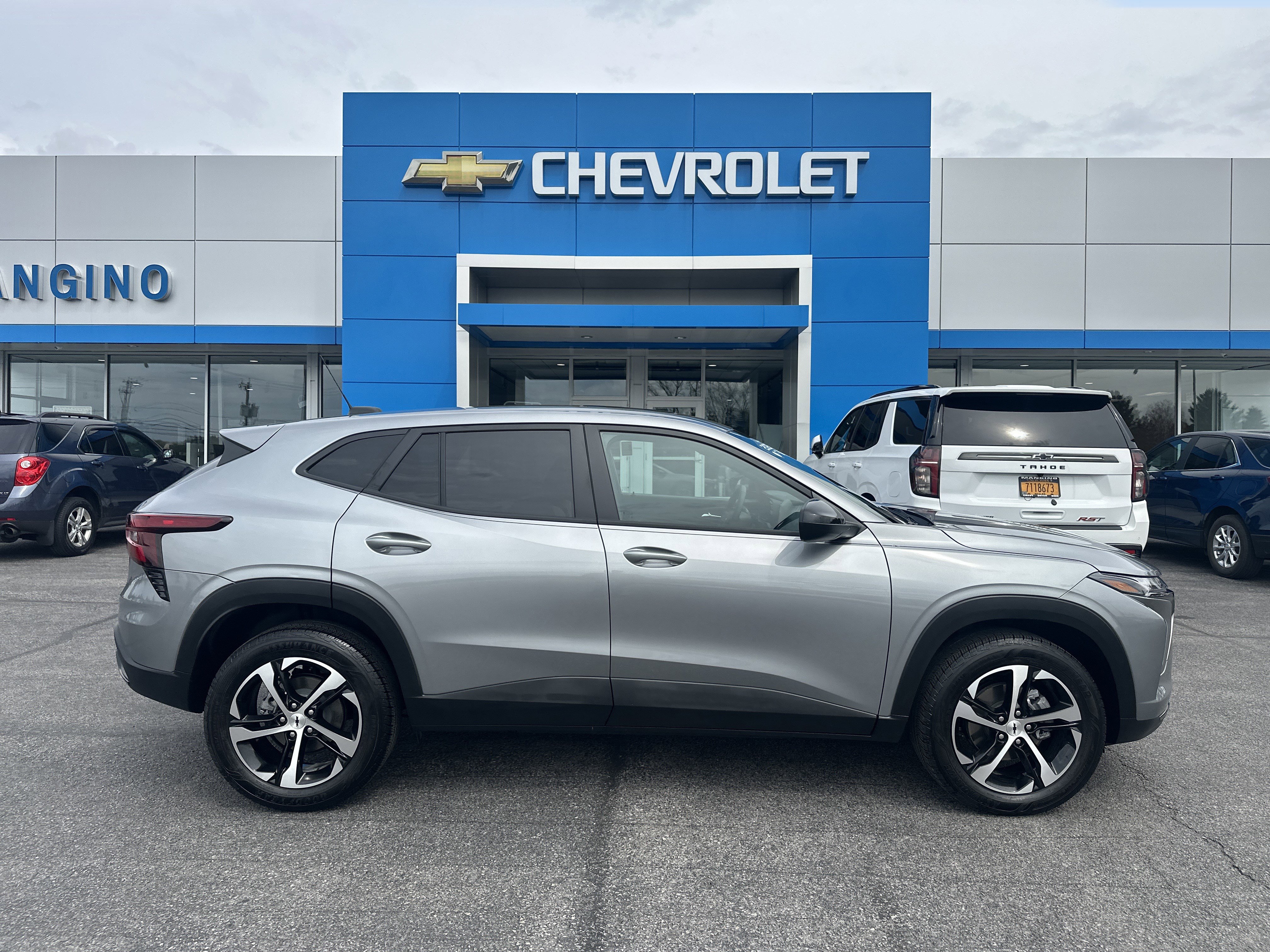 Certified 2025 Chevrolet Trax RS w/ Sunroof Package