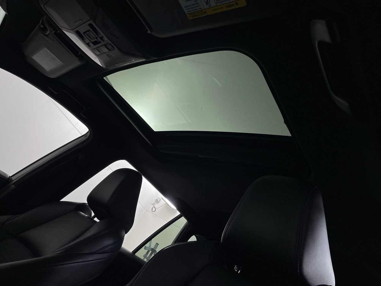 Used 2020 Toyota RAV4 XSE AWD/4WD image 19