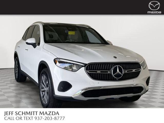 Used 2025 Mercedes-Benz GLC 300 4MATIC image 1