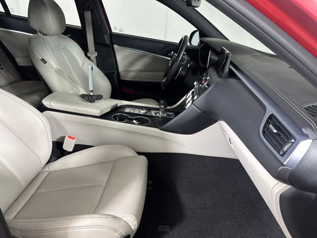 Used 2023 Genesis G70 2.0T image 27
