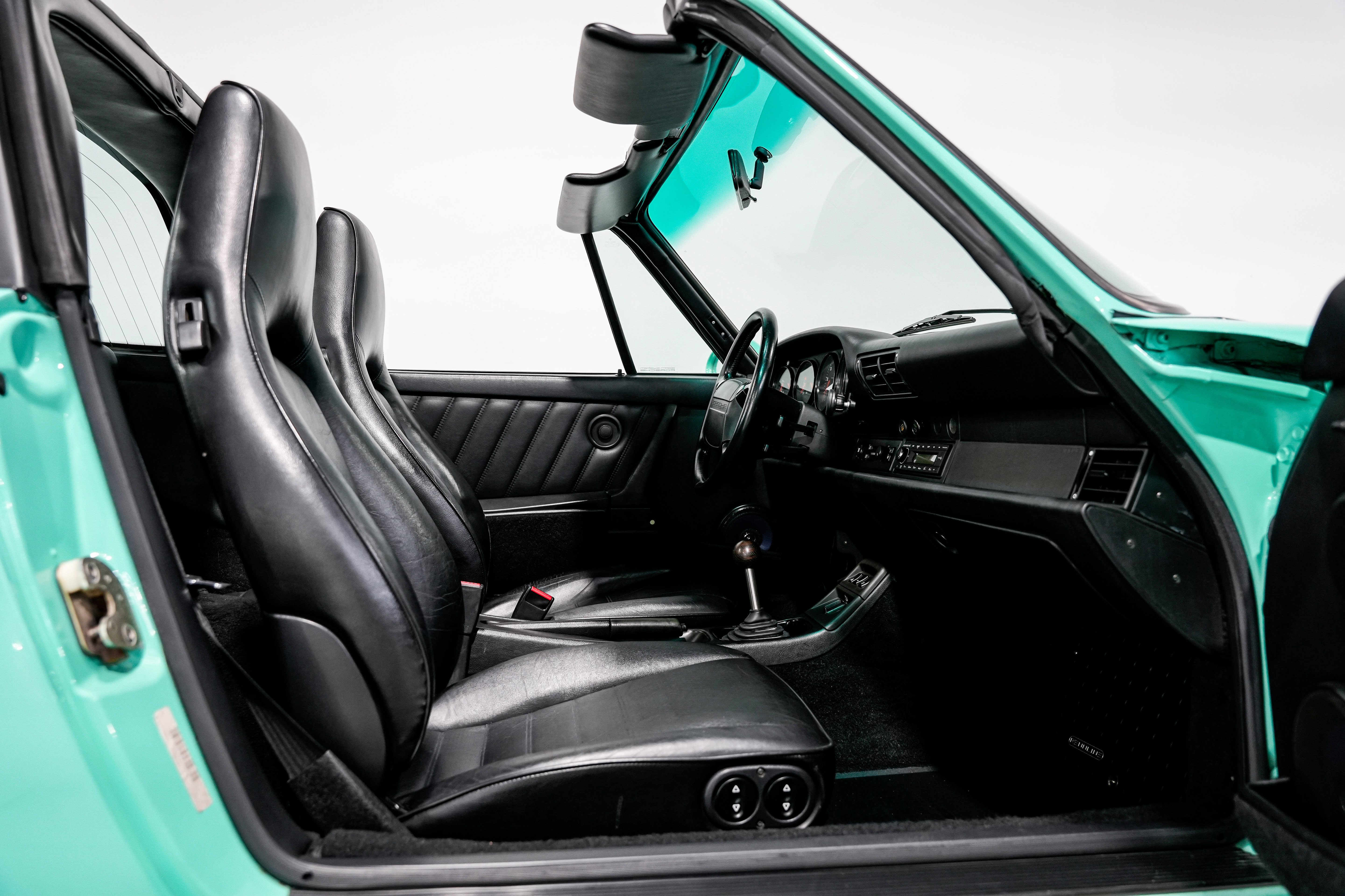 Used 1992 Porsche 911 Targa image 29