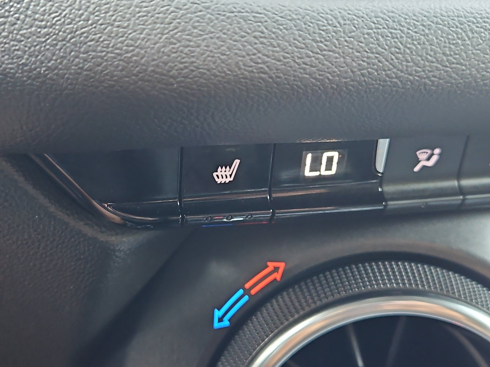 Used 2024 Chevrolet Blazer LT AWD/4WD image 20