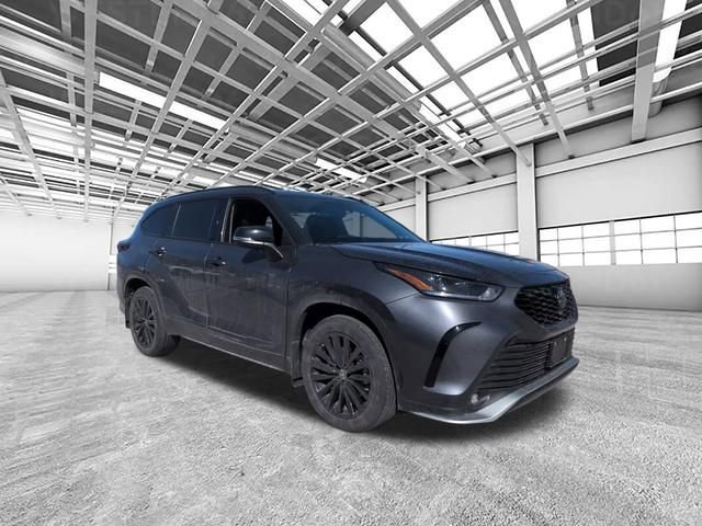 Used 2024 Toyota Highlander XSE image 1