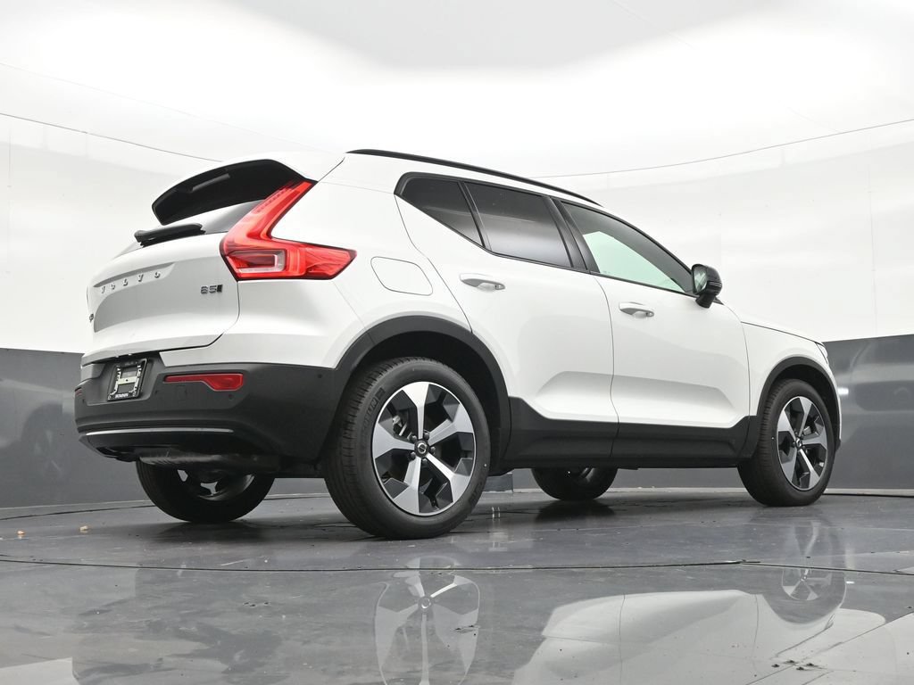 New 2026 Volvo XC40 B5 Plus w/ Climate Package AWD/4WD image 26