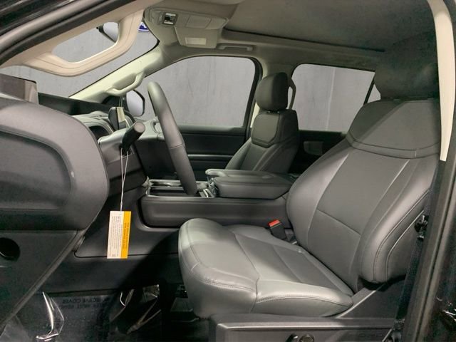 New 2026 Ford Expedition Active image 11