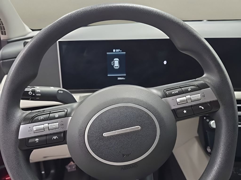 Used 2025 Hyundai Tucson SEL FWD image 22
