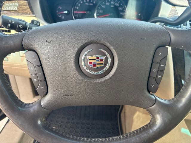 Used 2008 Cadillac DTS FWD image 9