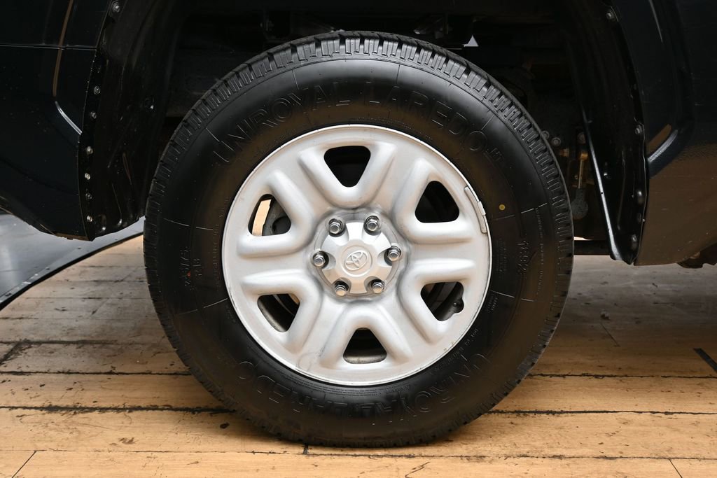 Used 2022 Toyota Tundra SR w/ SR Tow Package RWD image 12