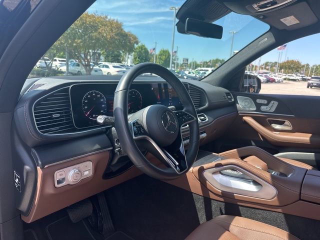 Used 2025 Mercedes-Benz GLS 450 4MATIC image 17