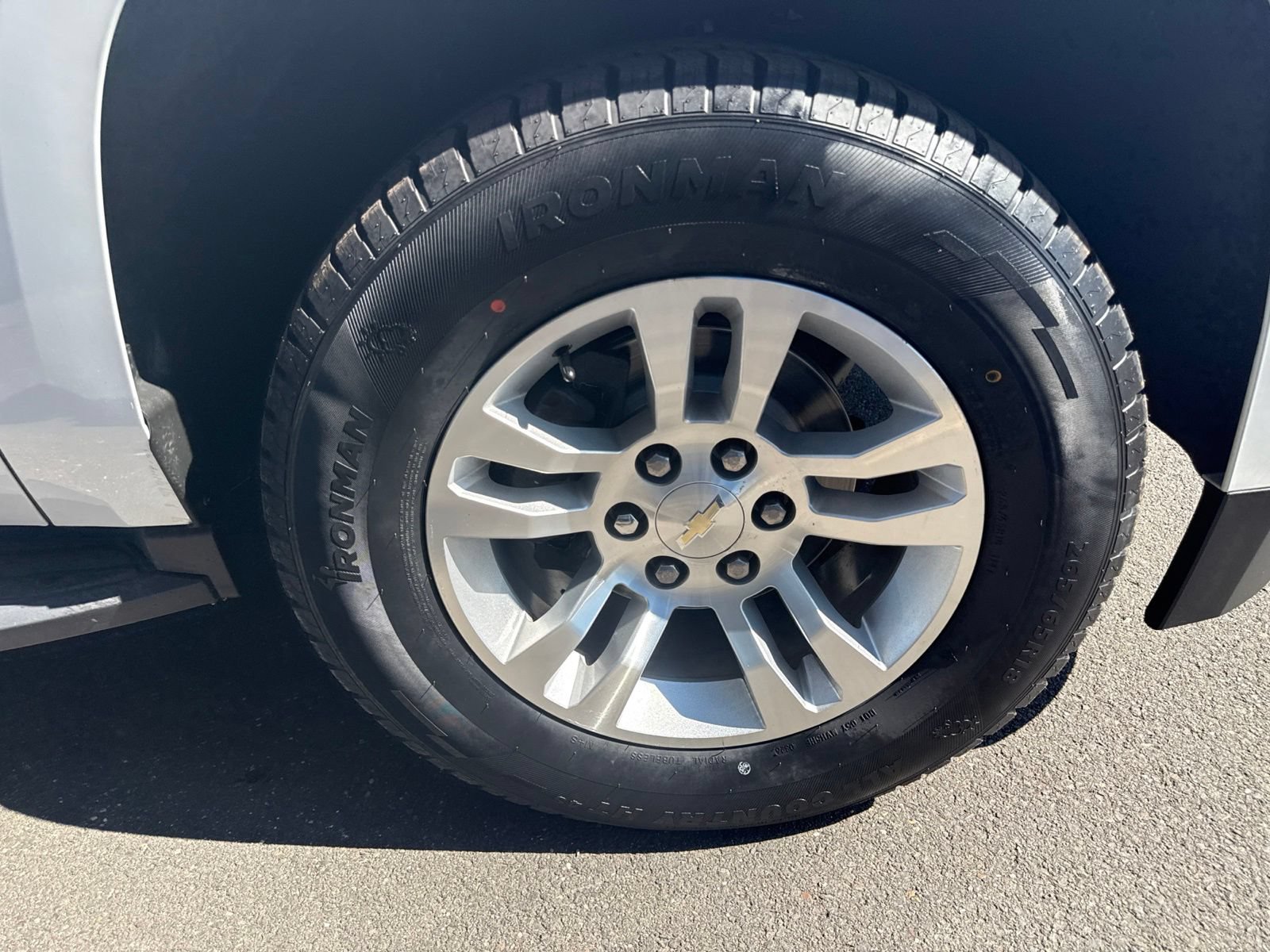 Used 2019 Chevrolet Tahoe LT w/ Luxury Package AWD/4WD image 12
