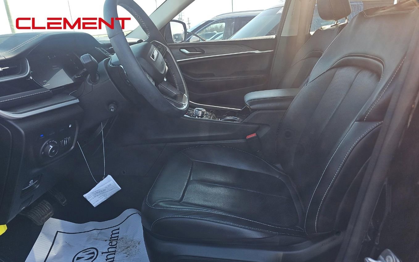 Used 2022 Jeep Grand Cherokee Limited 4xe w/ Luxury Tech Group II image 9