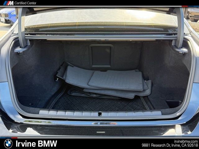 Certified 2023 BMW 740i 740i w/ Executive Package image 16