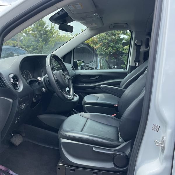 Used 2023 Mercedes-Benz Metris Passenger image 13